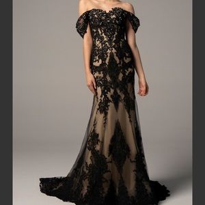 COCOMELODY PROM/BRIDAL GOWN